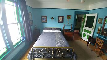 Gower Manor Historical Bed & Breakfast