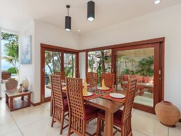 Villa Pantai by Villa Finder