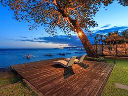 Villa Pantai by Villa Finder