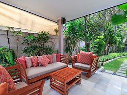 Villa Pantai by Villa Finder