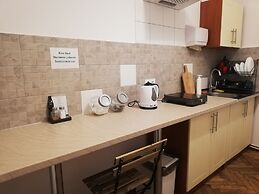 Lorf Hostel&Apartments