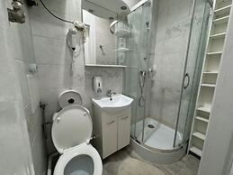 Lorf Hostel&Apartments