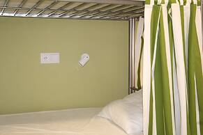 Lorf Hostel&Apartments