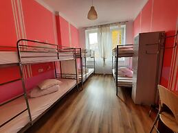 Lorf Hostel&Apartments