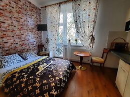 Lorf Hostel&Apartments