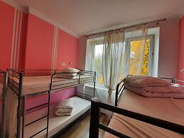Lorf Hostel&Apartments