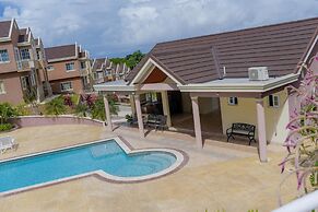 Tropical Luxury Dreams