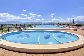 Nalagi Hotel