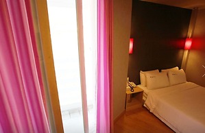 We Motel