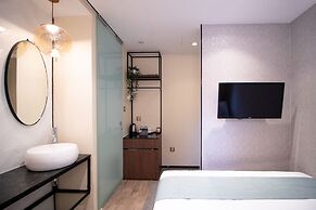 Harbour Ville Hotel Hamilton - Lavender