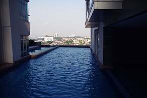 D'Esplanade City View Apartment