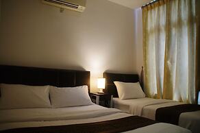 D'Esplanade City View Apartment