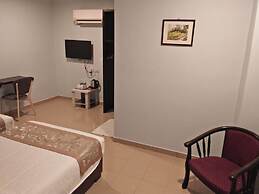 Tiong Hua Hotel