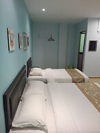 Tiong Hua Hotel