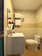 Tiong Hua Hotel
