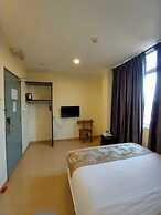 Tiong Hua Hotel