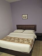 Tiong Hua Hotel