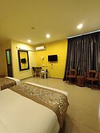 Tiong Hua Hotel