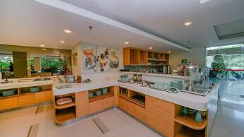 Kuta Galleria Hotel