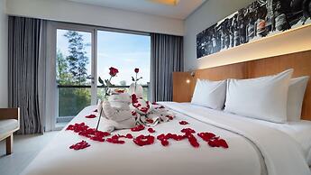 Kuta Galleria Hotel