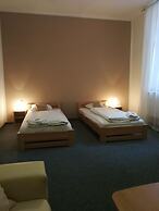 Hotel Club Trio