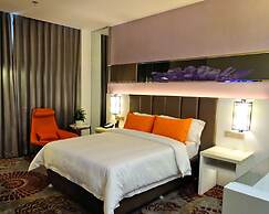 Holiday Villa Hotel & Residence