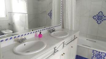 Spacious Family Benahavis Retreat