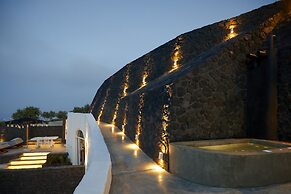 Theano Cave Suites & Villas