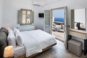 Theano Cave Suites & Villas
