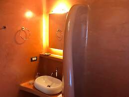 Theano Cave Suites & Villas