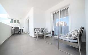 Myramar | 7 Pax | Parque de Poniente | 4724-KPAW