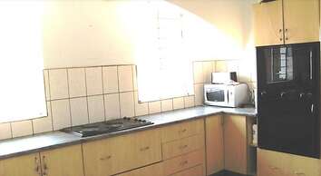 Fourways Backpackers Lodge