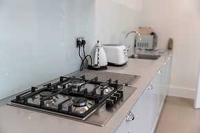 Reading Green Park Village Serviced Apt