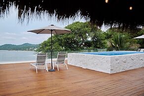 Ysuri Sayulita - Beachfront Hotel