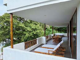 Ysuri Sayulita - Beachfront Hotel