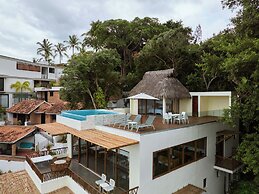 Ysuri Sayulita - Beachfront Hotel