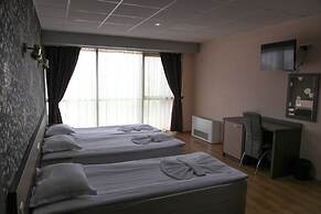 City Hotel