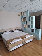 City Hotel