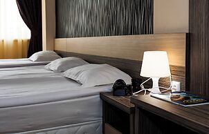 City Hotel