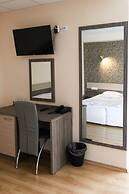 City Hotel