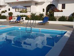 Michalis Villas