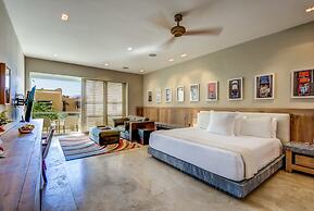 Downtown Villa
