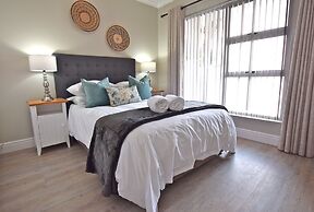 Dolphin House Apartments