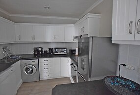 Dolphin House Apartments