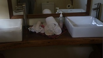 Pine Ridge Lodge