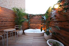 Hotel Rplus - Adults only