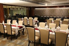 M Crown Hotel