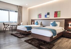 M Crown Hotel