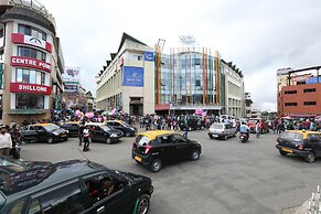 M Crown Hotel