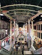 Atlantis Pods at Chinatown
